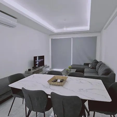 Appartement Aquamarine Larnaca